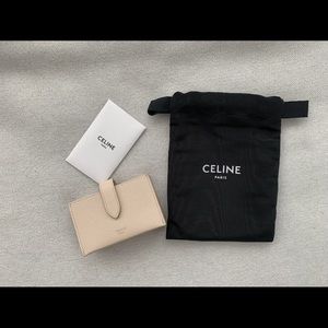 Authentic Celine Accordeon card holder in grained calfskin